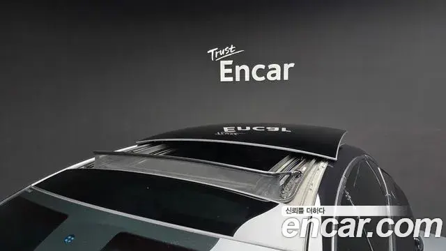 Genesis Electrified G80 2020 — Photo 20/20
