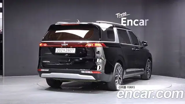 Kia Carnival 2022 — Photo 2/20