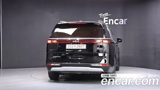 Kia Carnival 2022 — Photo 4/20