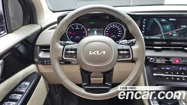 Kia Carnival 2022 — Photo 12/20