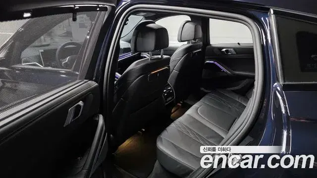 BMW X6 2025 — Photo 18/20