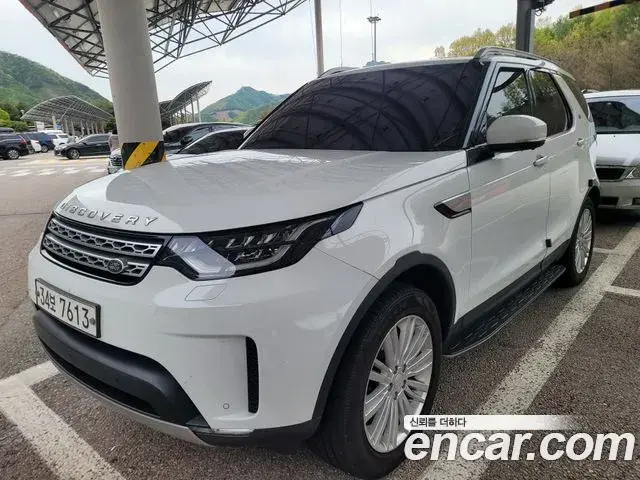 Land Rover Discovery 5 2018 — Photo 9/10