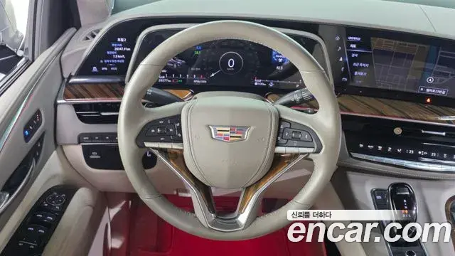 Cadillac Escalade 2021 — Photo 13/20