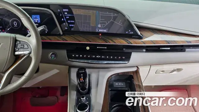 Cadillac Escalade 2021 — Photo 14/20