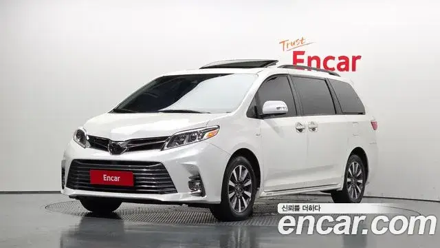 Toyota Sienna, 2018