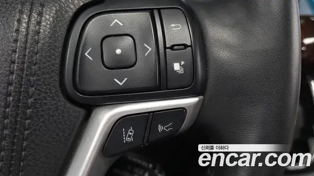Toyota Sienna 2018 — Photo 15/20