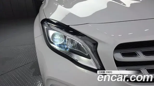 Mercedes-Benz GLA-Class 2019 — Photo 23/30