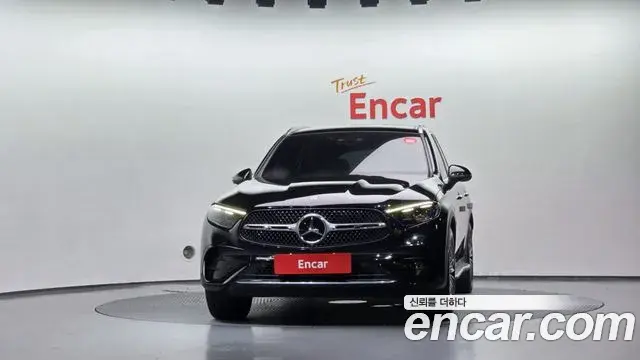 Mercedes-Benz GLC-Class 2023 — Photo 3/20