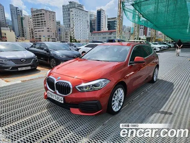 BMW 1 Series 2020 — Photo 1/20