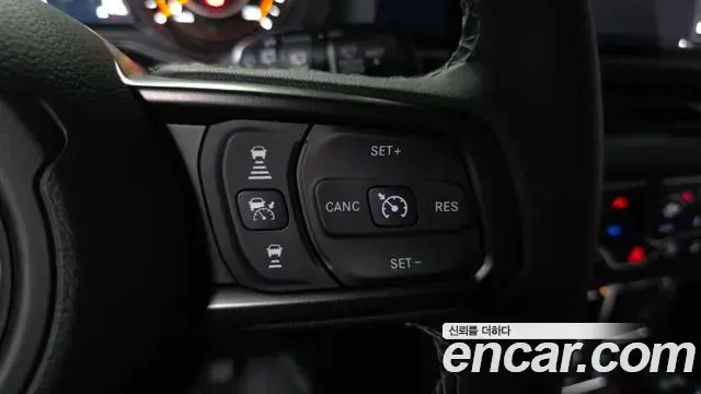 Jeep Wrangler 2026 — Фото 15/20