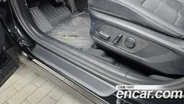 Kia Sportage 2025 — Photo 14/33