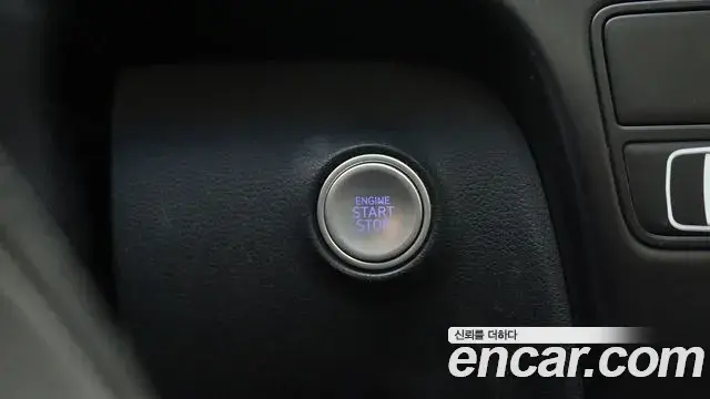 Hyundai Staria 2021 — Фото 17/20