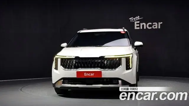 Kia Carnival 2025 — Photo 2/20
