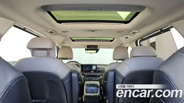 Kia Carnival 2025 — Photo 19/20
