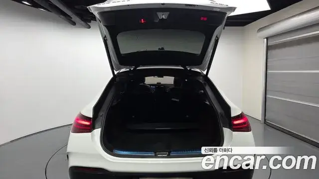 Mercedes-Benz GLE-Class 2023 — Фото 20/20