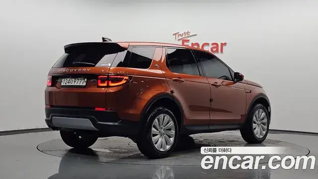 Land Rover Discovery Sport 2020 — Фото 2/20
