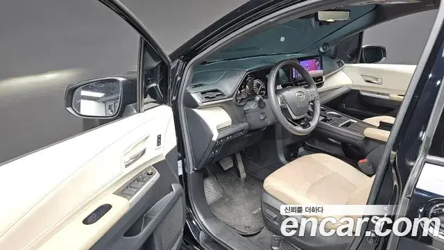 Toyota Sienna 2023 — Photo 10/20