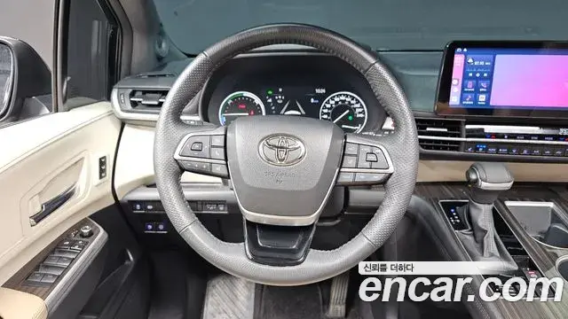 Toyota Sienna 2023 — Photo 20/20