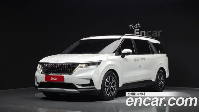 Kia Carnival 2022 — Photo 1/20