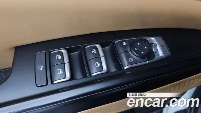 Kia Carnival 2022 — Photo 12/20
