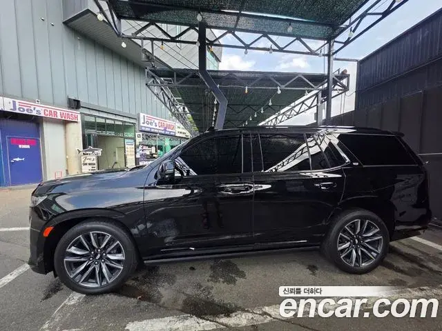 Cadillac Escalade 2023 — Photo 12/20