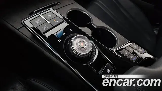 Kia K8 2021 — Photo 9/20