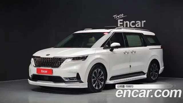 Kia Carnival 2020 — Photo 1/20