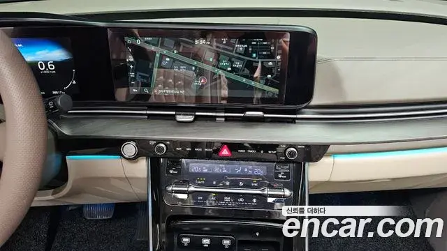 Kia Carnival 2020 — Photo 14/20