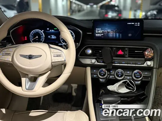 Genesis G70 2021 — Photo 3/17
