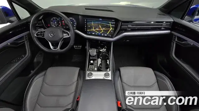 Volkswagen Touareg 2023 — Photo 6/20