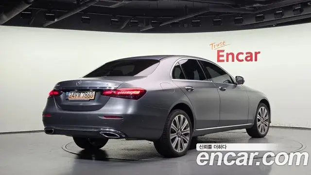 Mercedes-Benz E-Class 2023 — Şəkil 2/20