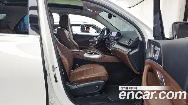 Mercedes-Benz GLE-Class 2024 — Фото 11/20