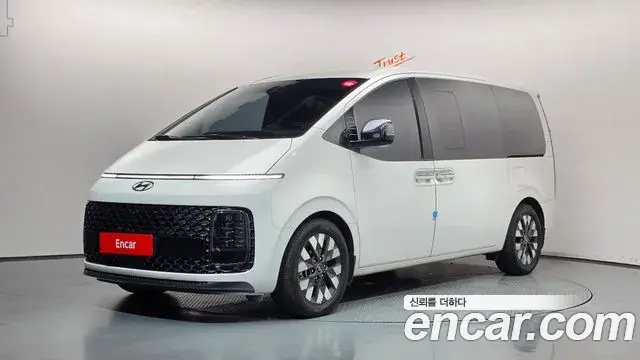 Hyundai Staria 2023 — Şəkil 1/20
