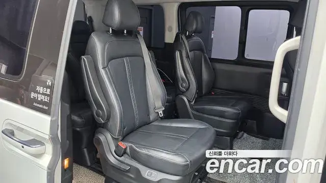 Hyundai Staria 2023 — Şəkil 12/20