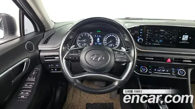 Hyundai Sonata 2020 — Фото 13/20