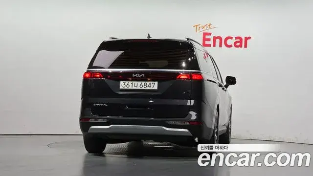 Kia Carnival 2023 — Фото 4/20