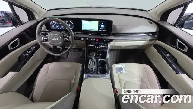 Kia Carnival 2023 — Фото 7/20