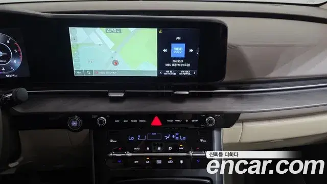 Kia Carnival 2023 — Фото 12/20