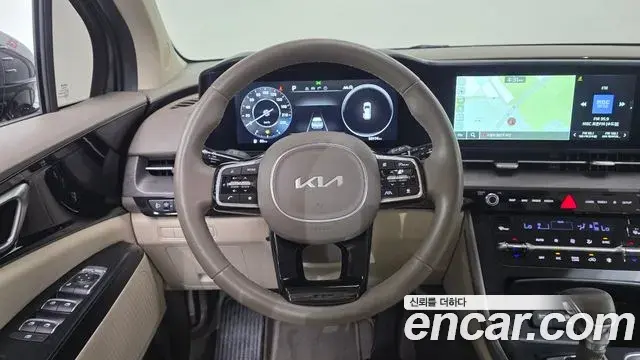 Kia Carnival 2023 — Фото 13/20