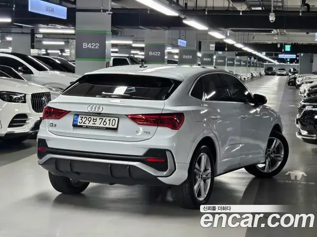 Audi Q3 2022 — Фото 2/20