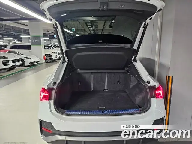 Audi Q3 2022 — Фото 18/20