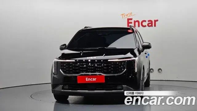 Kia Carnival 2024 — Фото 3/20