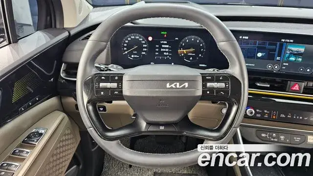 Kia Carnival 2024 — Фото 13/20