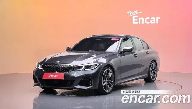 BMW 3 Series 2019 — Фото 1/20