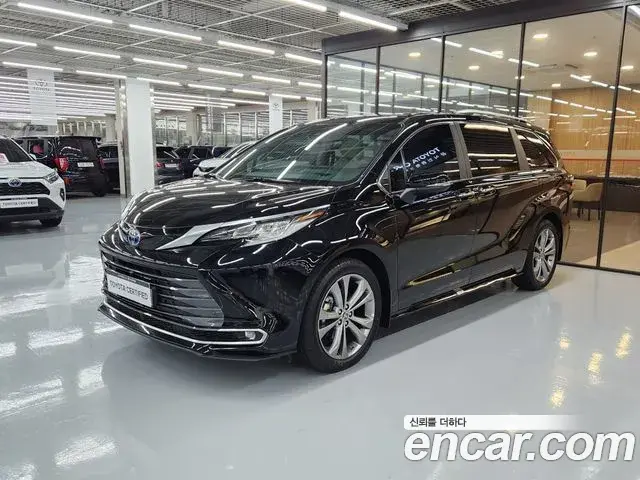 Toyota Sienna 2025 — Photo 10/19