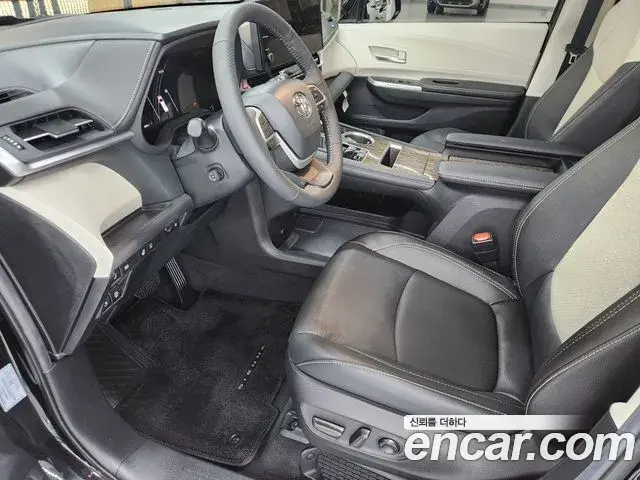 Toyota Sienna 2025 — Photo 12/19