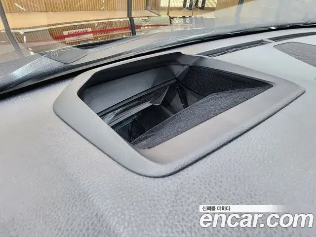 Toyota Sienna 2025 — Photo 13/19