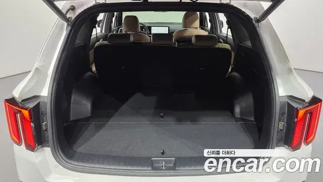Kia Sorento 2023 — ფოტო 6/38