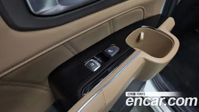 Kia Sorento 2023 — ფოტო 37/38