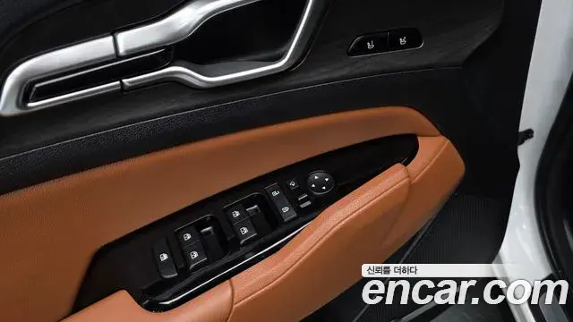Kia Sportage 2023 — ფოტო 15/37